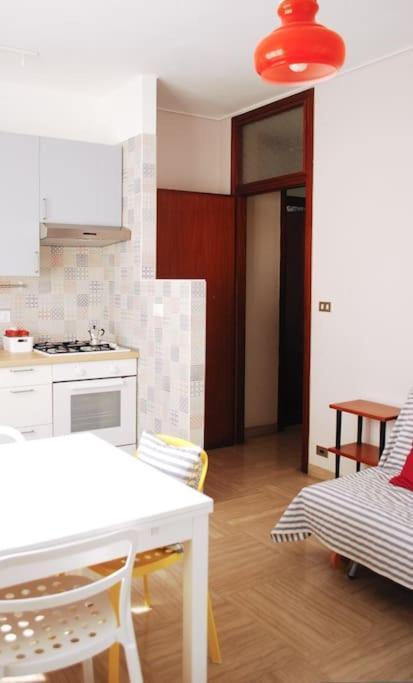 Affascinante Bilocale Con Piscina Apartment Бордихера Екстериор снимка